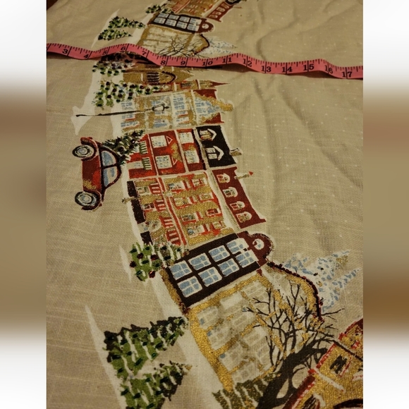 Dash Away Home Holiday City Town 56" Diameter Round Christmas Tree Skirt - Picture 5 of 6